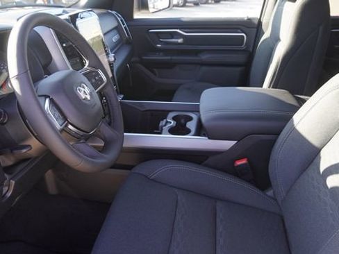 New 2026 RAM 1500 4x4 Crew Cab image 17