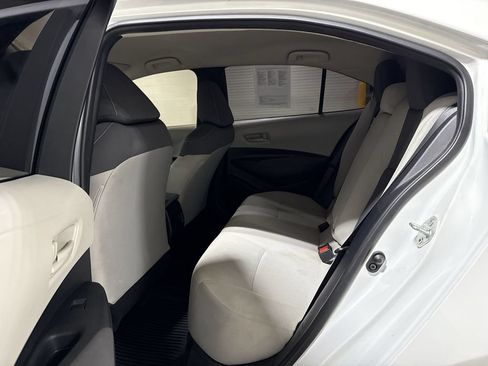 Used 2022 Toyota Corolla LE FWD image 22