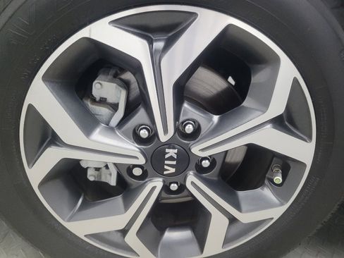 Used 2021 Kia Forte LXS FWD image 31