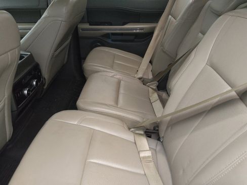 Used 2019 Ford Expedition Max XLT w/ Equipment Group 202A RWD image 18