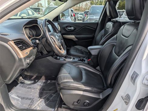 Used 2018 Jeep Cherokee Limited w/ High Altitude Package image 16