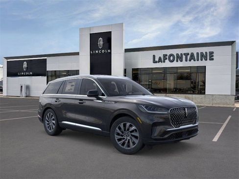 New 2026 Lincoln Aviator Premiere image 7