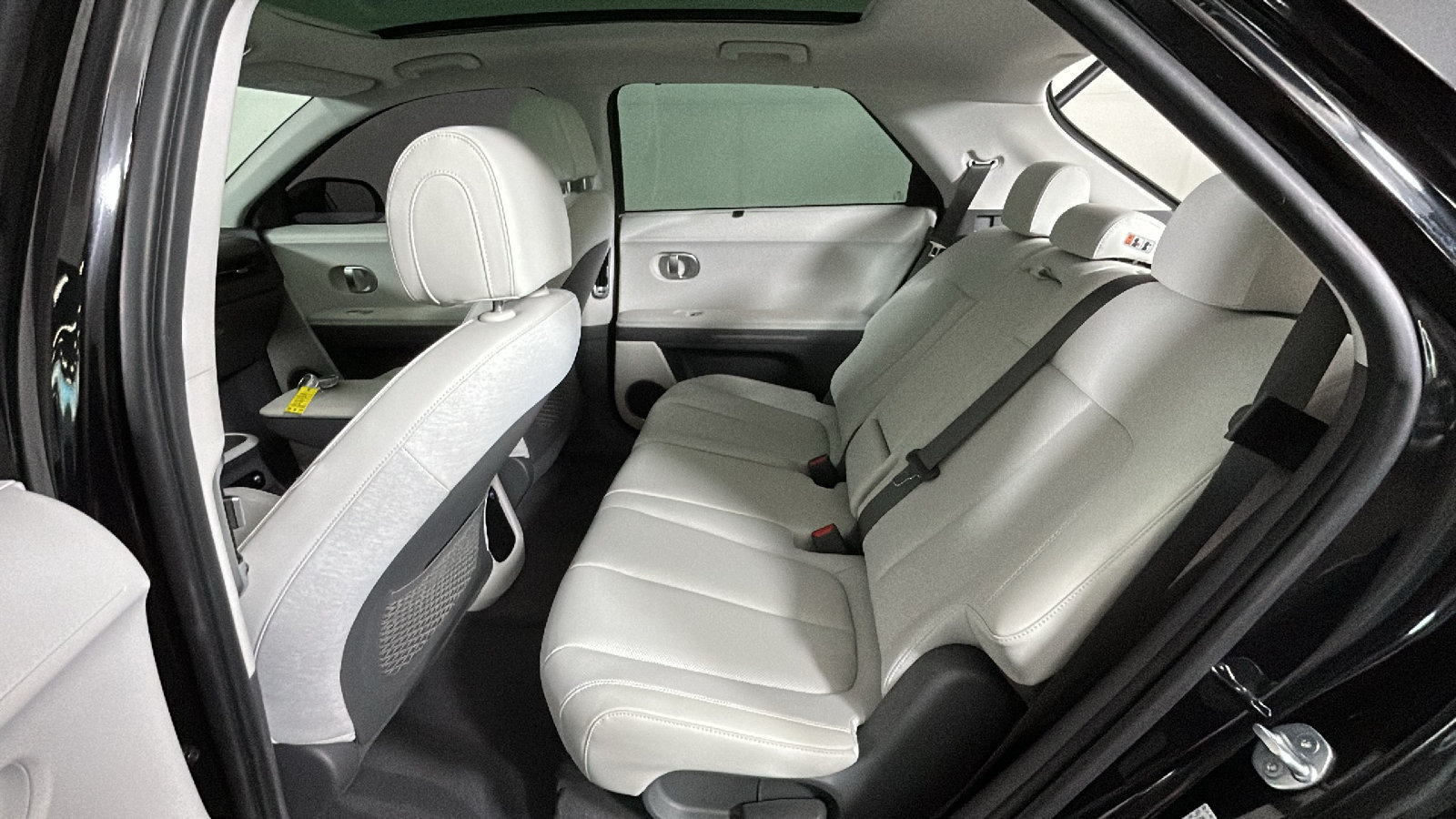 Certified 2023 Hyundai Ioniq 5 Limited AWD/4WD image 34