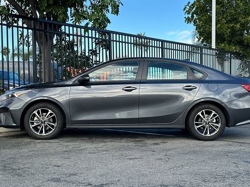 Used 2023 Kia Forte LXS w/ LXS Technology Package image 7