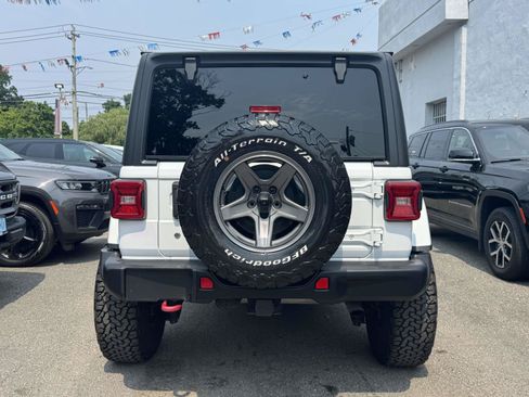 Used 2019 Jeep Wrangler Unlimited Rubicon AWD/4WD image 7