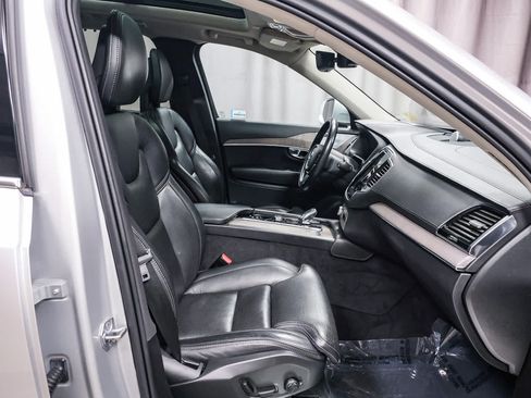 Used 2022 Volvo XC90 T8 Inscription w/ Advanced Package AWD/4WD image 22