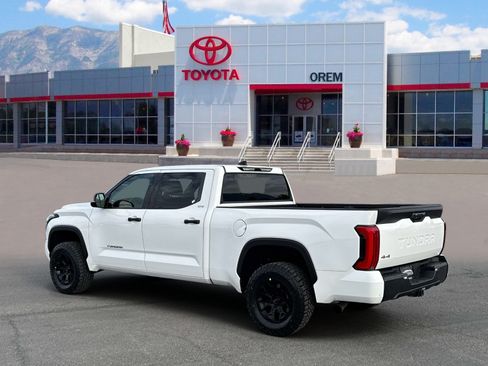 Used 2023 Toyota Tundra SR5 w/ SR5 Convenience Package AWD/4WD image 5