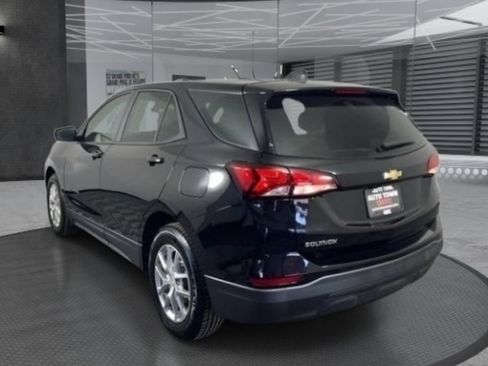 Used 2022 Chevrolet Equinox LS w/ LS Convenience Package FWD image 7
