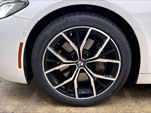 Used 2023 BMW 540i w/ M Sport Package RWD image 11