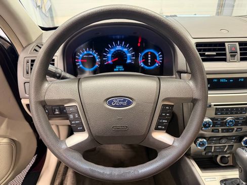 Used 2012 Ford Fusion SE FWD image 25