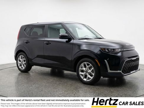 Used 2025 Kia Soul LX w/ LX Technology Package FWD image 1