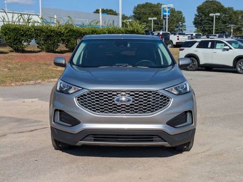 Used 2024 Ford Edge SEL image 8