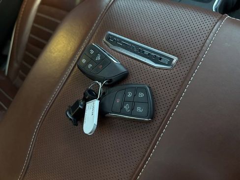 Used 2024 GMC Sierra 3500 Denali Ultimate image 13