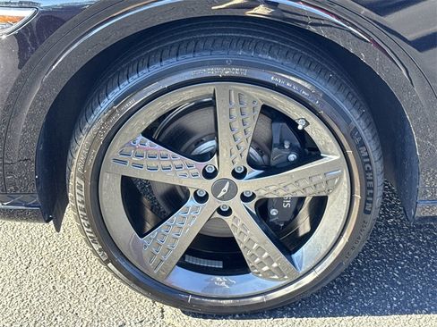 Used 2024 Genesis GV70 2.5T w/ Sport Prestige Package image 11