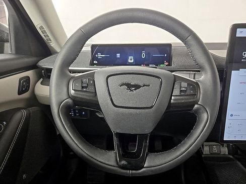 Used 2025 Ford Mustang Mach-E Premium image 19