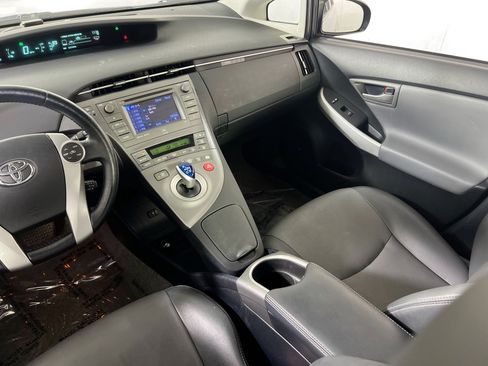 Used 2015 Toyota Prius Four FWD image 21