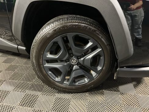 Used 2024 Toyota RAV4 Adventure image 37