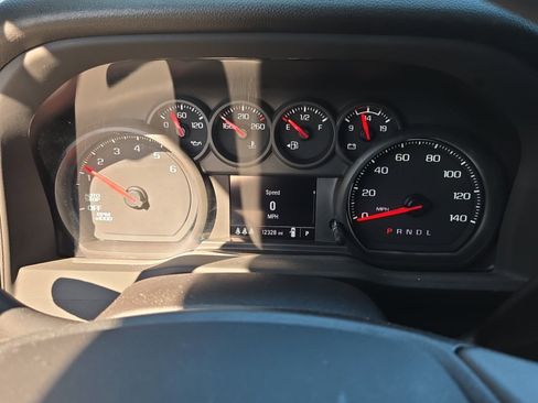 Used 2024 Chevrolet Silverado 1500 Custom image 11