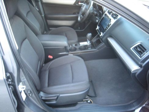 Used 2019 Subaru Legacy 2.5i Premium AWD/4WD image 14
