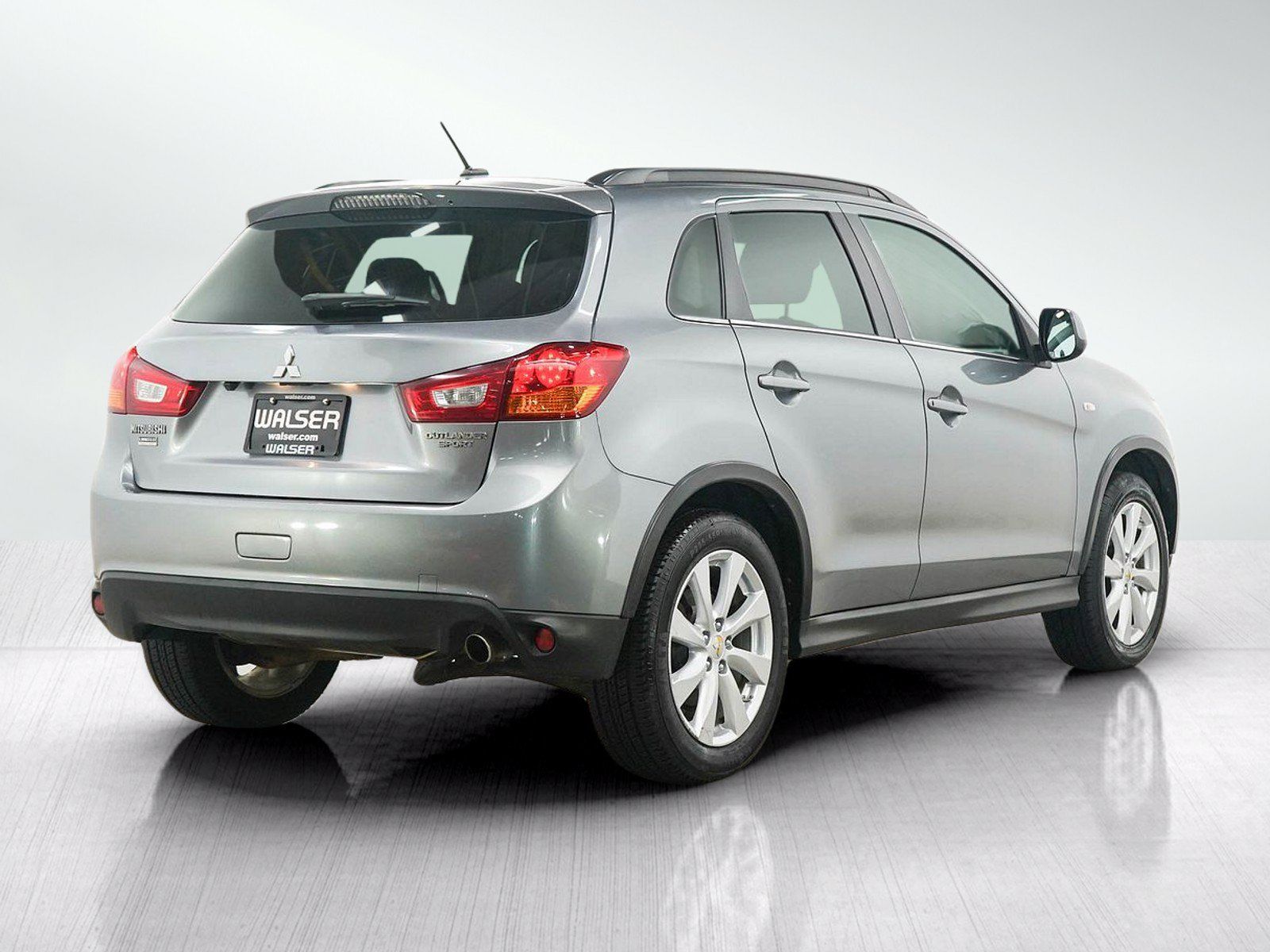 Used 2014 Mitsubishi Outlander Sport SE AWD/4WD image 5