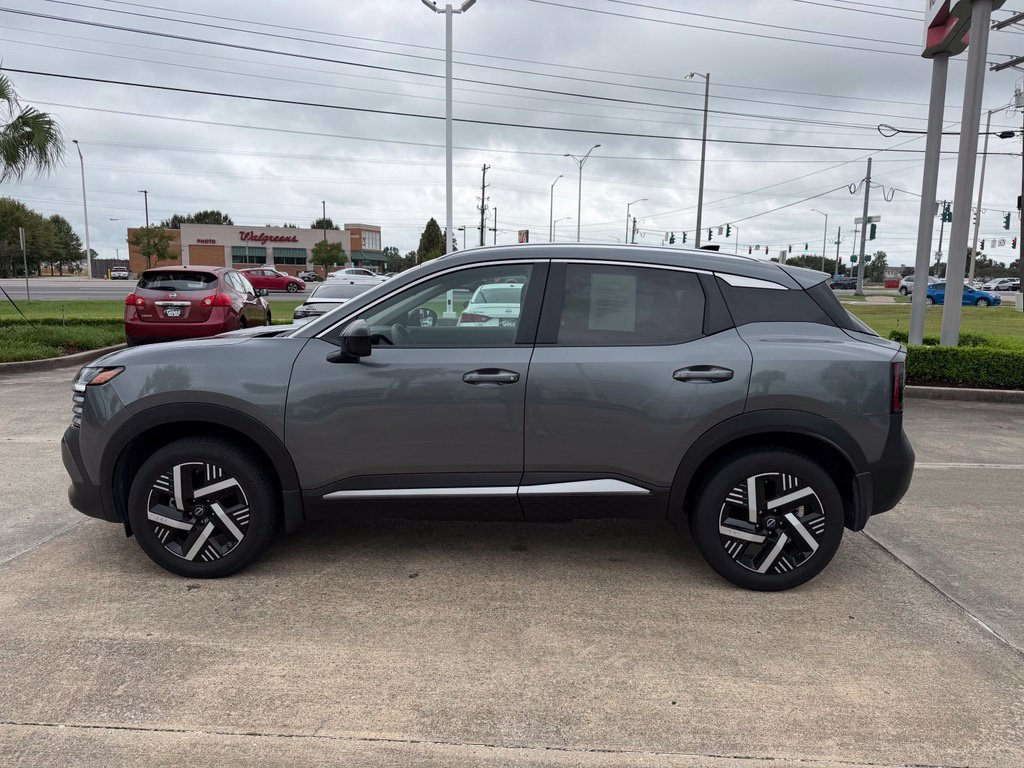 Used 2026 Nissan Kicks SV FWD image 2