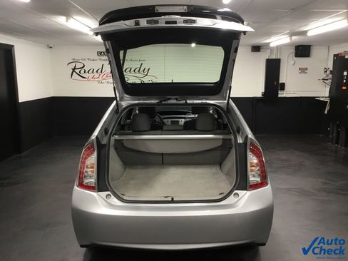 Used 2015 Toyota Prius Three image 12