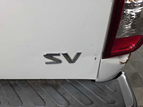 Used 2019 Nissan Frontier SV image 8