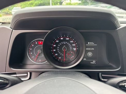 Used 2023 Hyundai Elantra SEL FWD image 8