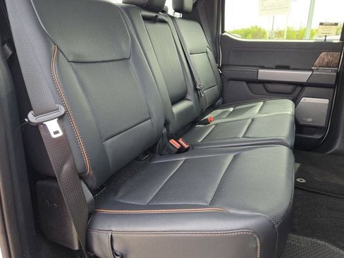 Used 2025 Ford F250 Lariat w/ Black Appearance Package AWD/4WD image 8