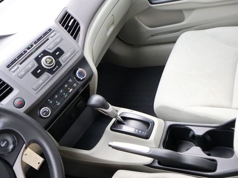 Used 2012 Honda Civic LX image 18