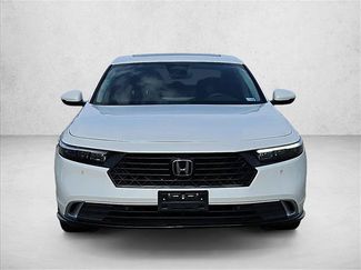 Used 2024 Honda Accord Touring video 2