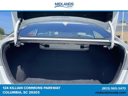 Used 2017 Hyundai Elantra SE FWD image 8