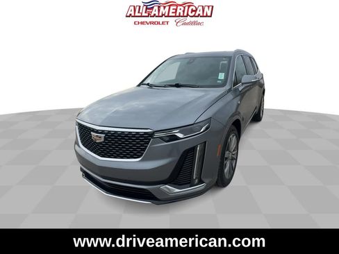Used 2021 Cadillac XT6 Premium Luxury image 3