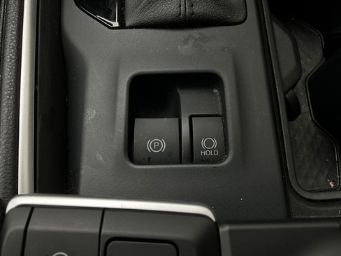 Used 2025 Toyota Grand Highlander FWD image 25