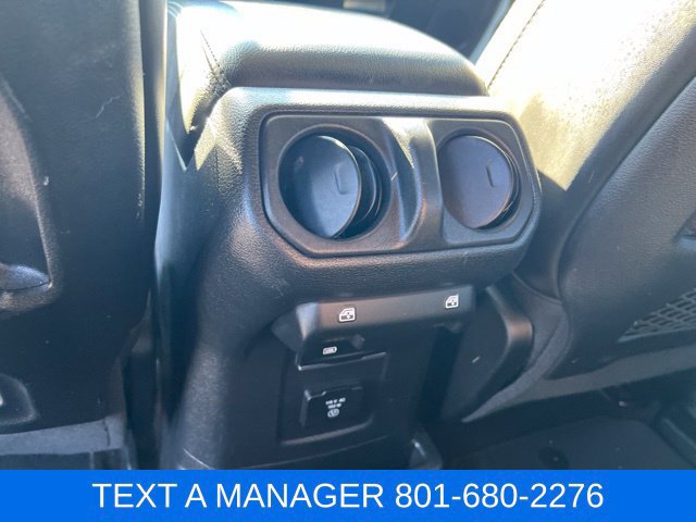 Used 2024 Jeep Wrangler Unlimited Rubicon 4xe AWD/4WD image 36