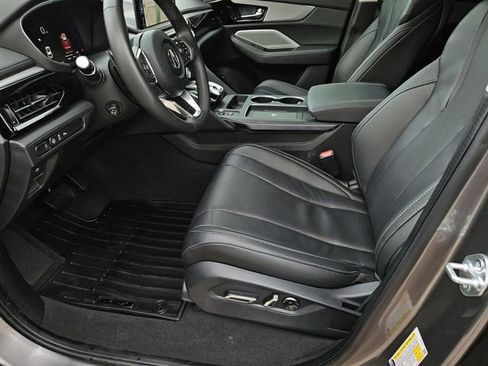 Used 2025 Acura MDX w/ Technology Package image 18