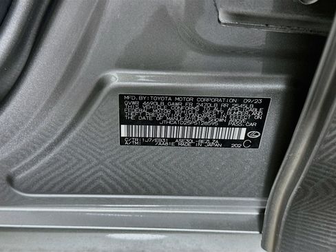 Used 2023 Lexus IS 300 w/ Comfort Package RWD image 12