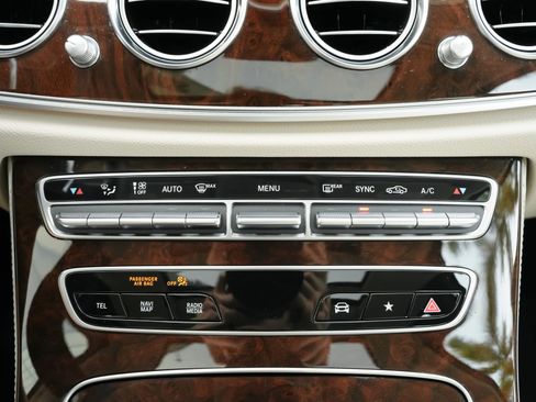 Used 2023 Mercedes-Benz E 350 Sedan image 16