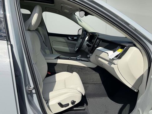New 2026 Volvo XC60 T8 Ultra w/ Protection Package Premier AWD/4WD image 11