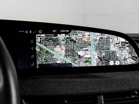 Used 2024 Lucid Air Pure RWD image 18