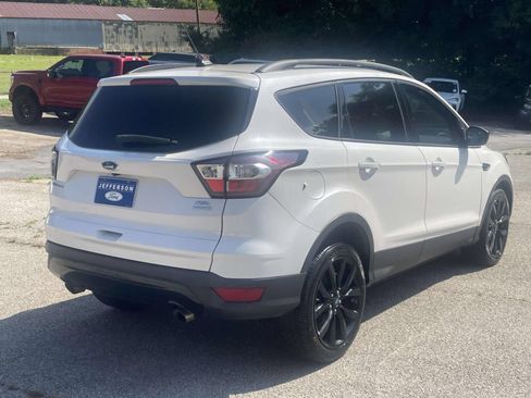 Used 2018 Ford Escape SEL w/ SEL Sport Appearance Package FWD image 3