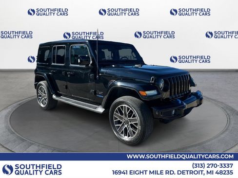 Used 2022 Jeep Wrangler Unlimited Sahara image 1