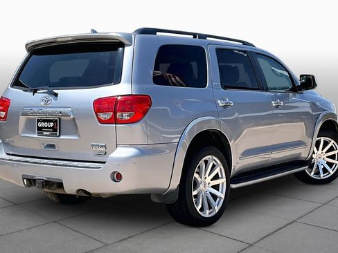Used 2010 Toyota Sequoia Limited AWD/4WD image 12