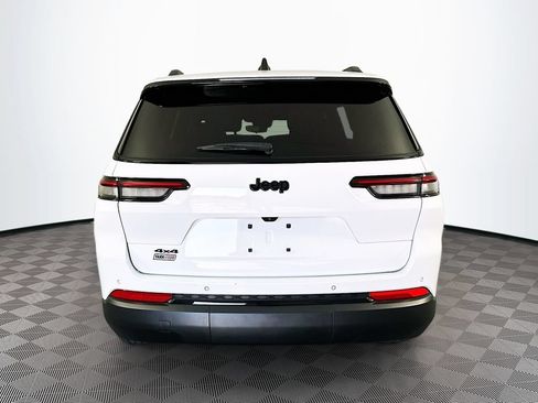 Used 2023 Jeep Grand Cherokee L Laredo AWD/4WD image 10