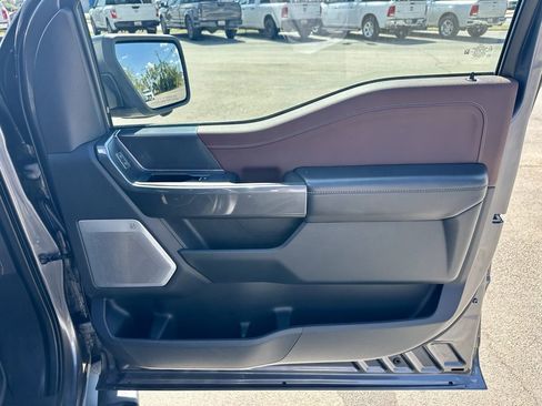 Used 2021 Ford F150 Lariat w/ Equipment Group 502A High image 31