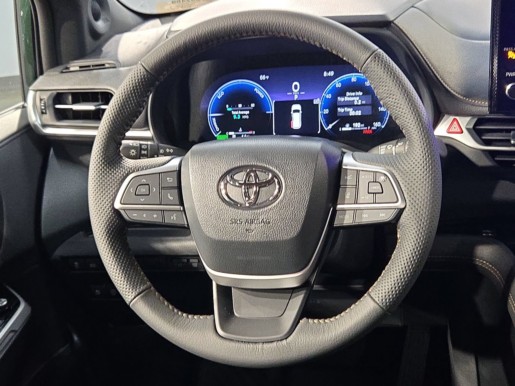 New 2026 Toyota Sienna XLE Woodland Edition AWD/4WD image 19