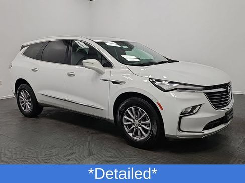 Used 2024 Buick Enclave Premium AWD/4WD image 2
