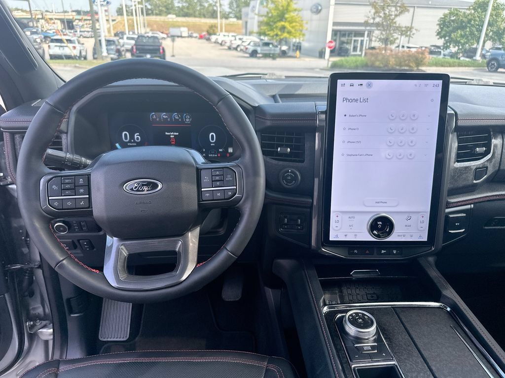 Used 2024 Ford Expedition Max Limited RWD image 19