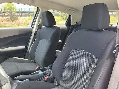Used 2015 Nissan Juke S FWD image 18