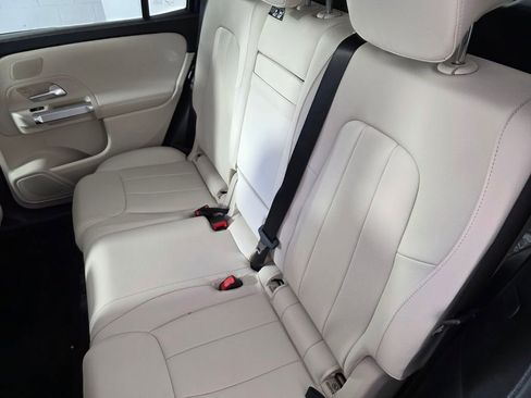 New 2026 Mercedes-Benz GLB 250 image 13